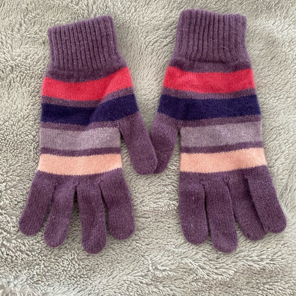 Gorgeous & Fun Wool Gloves